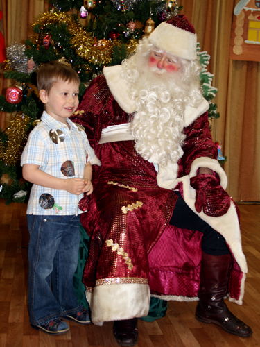 Стихи про Новый год 2021 в детском саду: подборка лучших стихотворений на утреник