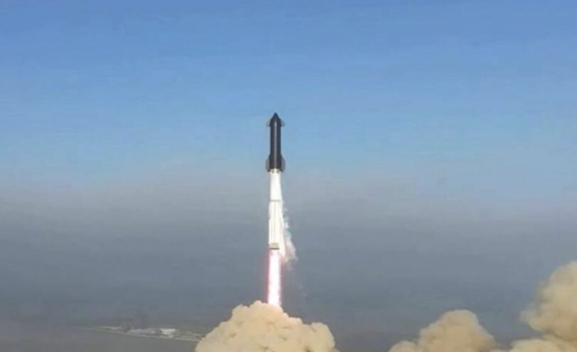 SpaceX неудачно запустила самую большую ракету-носитель в истории человечества
